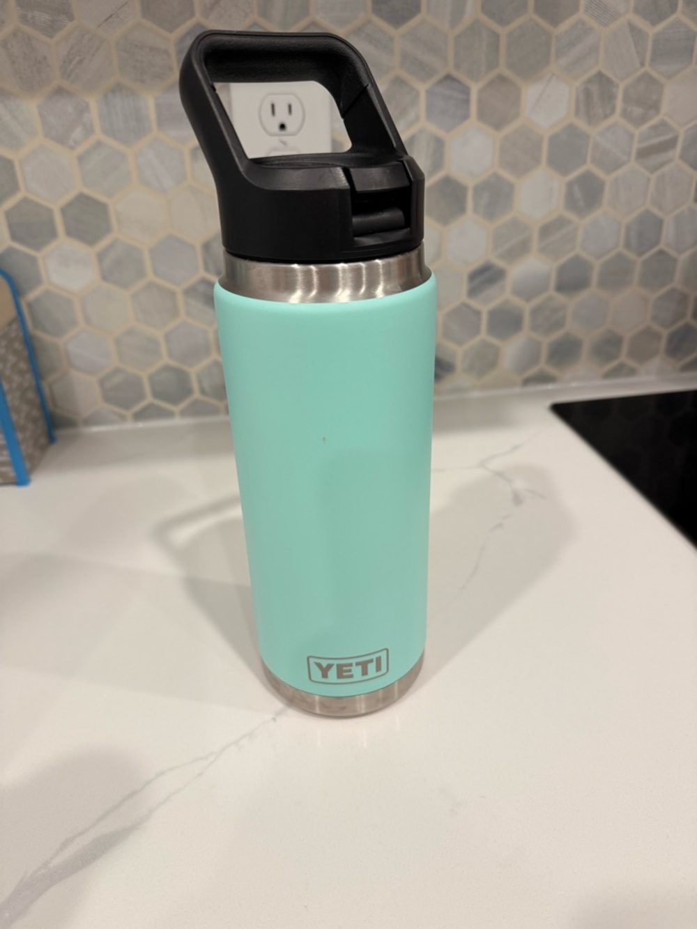 Yeti Mint Aqua Rambler with Black Carry Lid